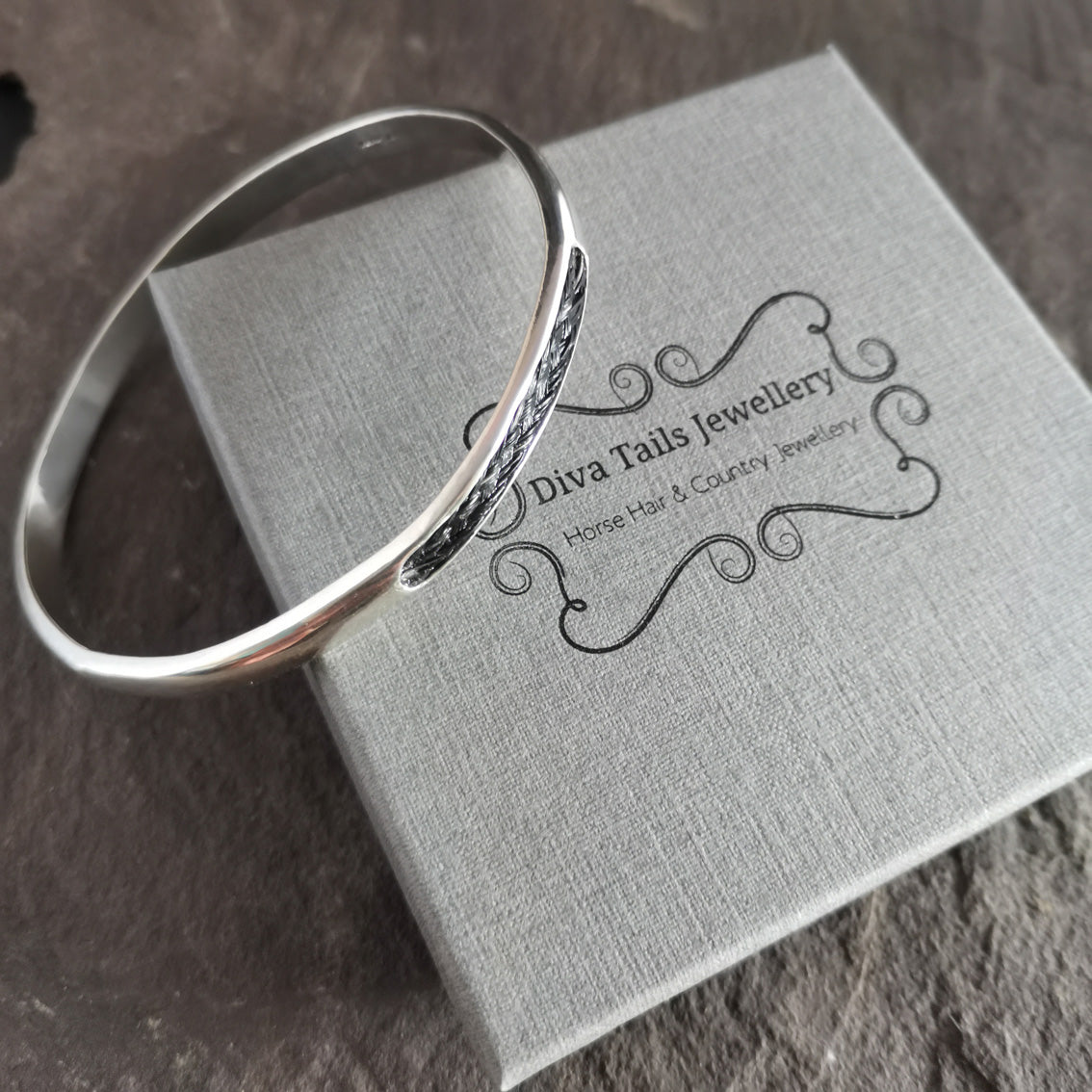 Inlay Horse Hair Bangle